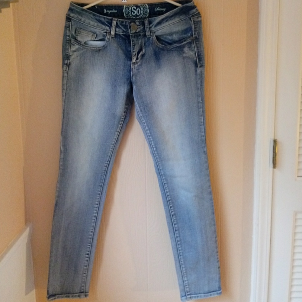 Light skinny jeans. High rise